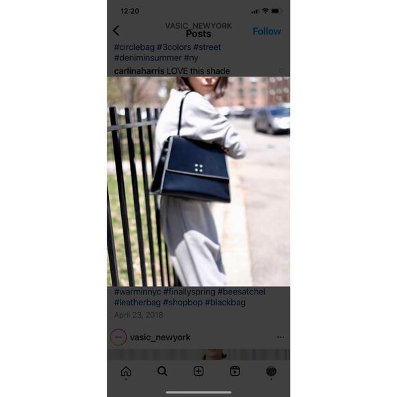 Vasic $350+ Large Bee Black Handle Leather Shoulder Bag - Picture 15 of 16